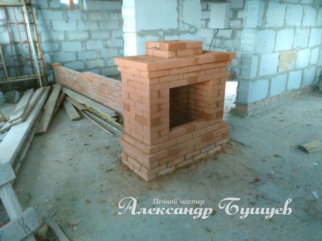 Пристенный камин