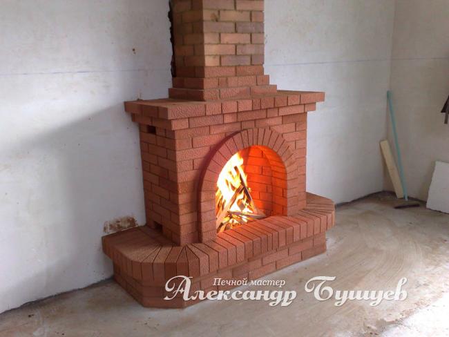камин пристенный