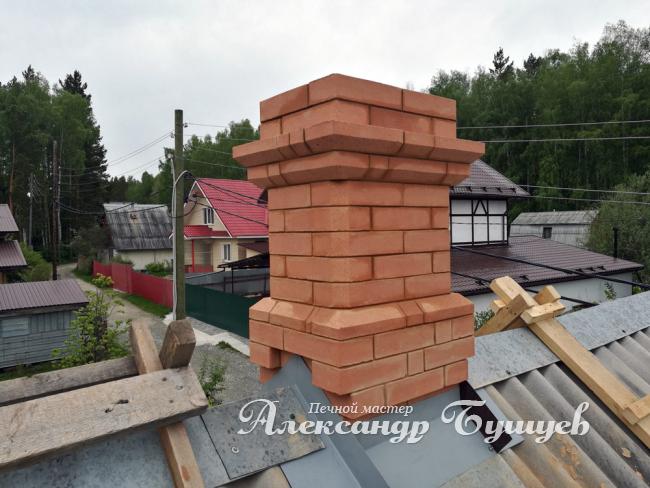 Красивая труба из кирпича